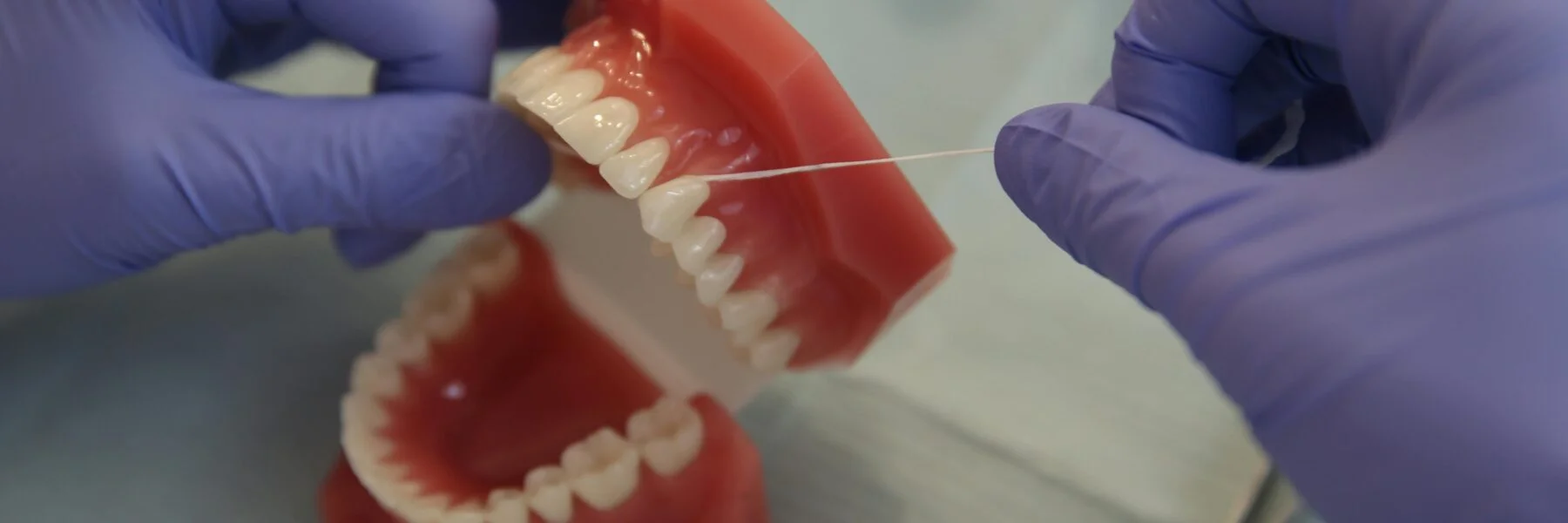 sonhar com dente quebrado