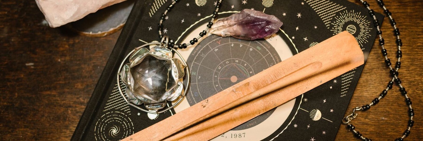 Mapa astral sem horário de nascimento: o que é possível interpretar e quais são os limites