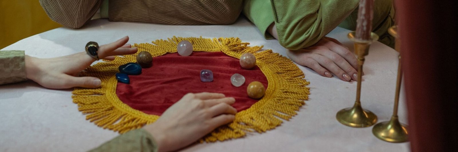Meditação com Vela: Atenção Visual, Presença e Ritual Simbólico