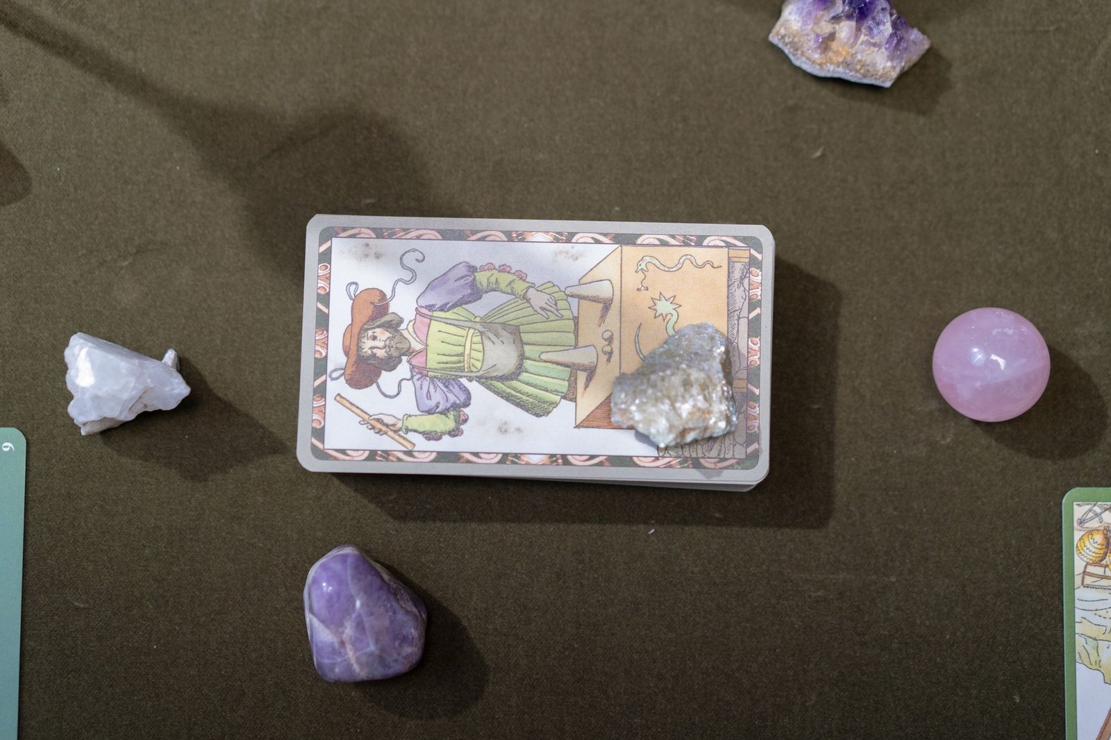 A Carta "O Mundo" no Tarot: Imagem e Significado