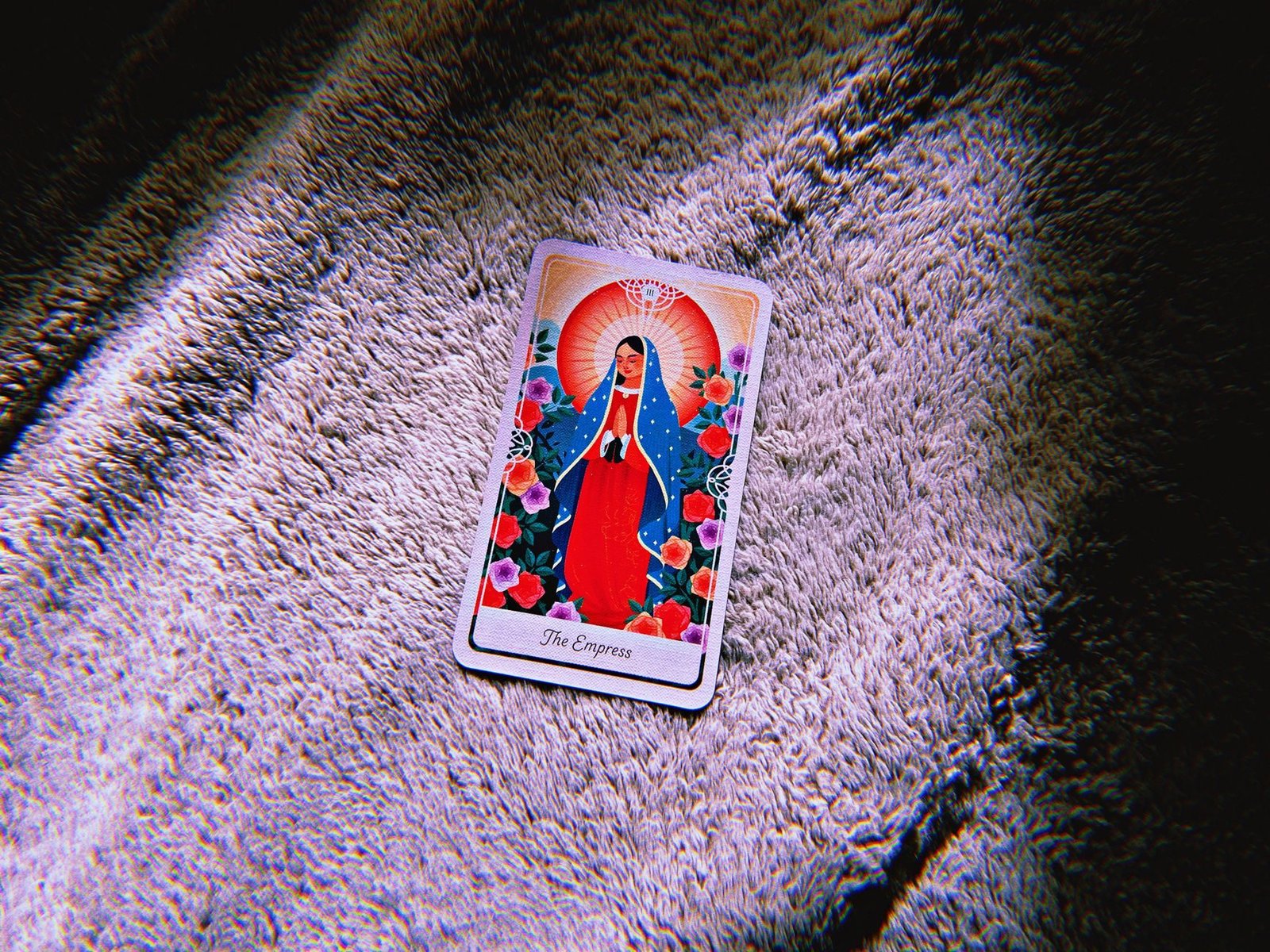 Como Fazer Perguntas ao Tarot: Guia para Leituras Reflexivas e Responsáveis